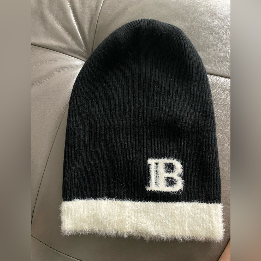 100 percent authentic balmain cashmere beanie